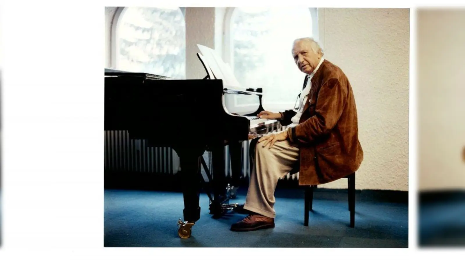 Auf diesem Flügel in Assenhausen komponierte Hans Posegga die Maus-Melodie. (Foto: Astrid Posegga)