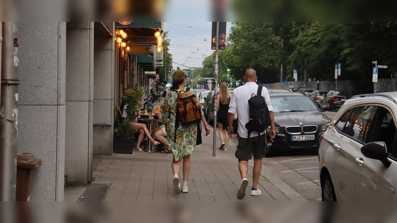 Die Gegend rund um die Universität ist ein beliebtes Ausgehziel von jungen Leuten. Lautstarkes Feiern mit Bier, das in Spät-Kiosken gekauft und auf der Straße konsumiert wird, hat jedoch zu Ärger mit den Anwohnern geführt.  (Foto: mha)