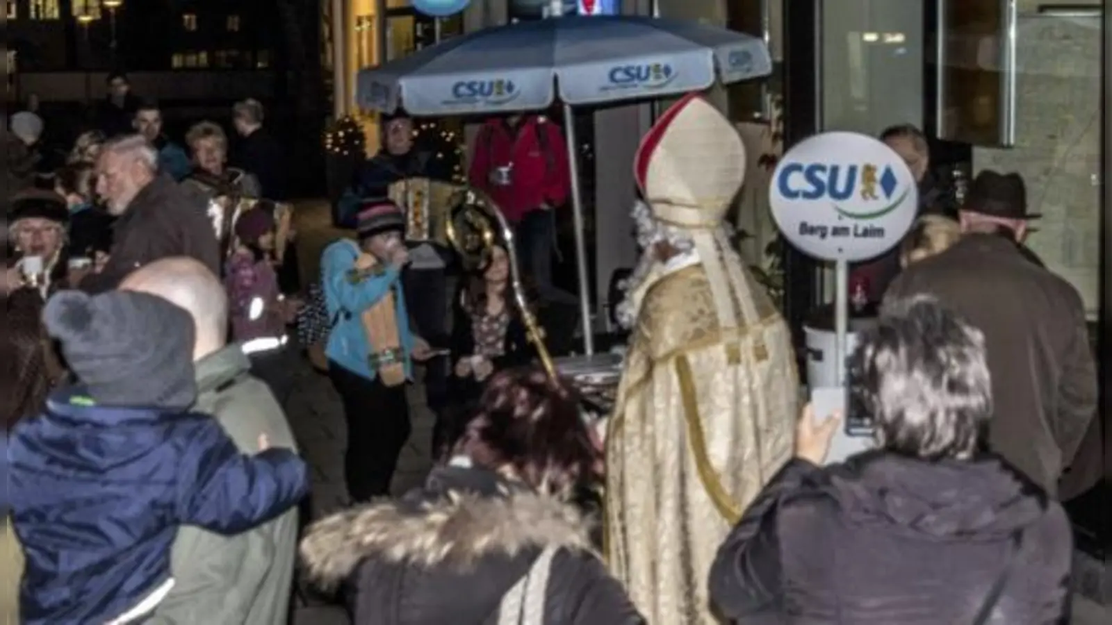 Nikolausbesuch bei der CSU Berg am Laim.  (Foto: CSU)