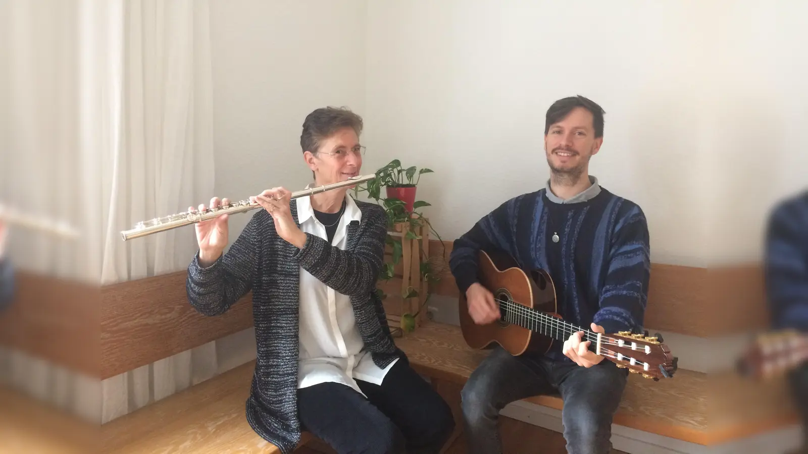 Das neue Jahr mit feurig- stimmungsvollen Melodien. (Foto: VA)