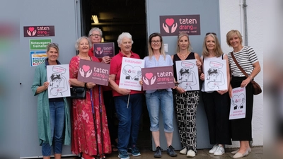 Mitglieder des Kleiderherz besuchten den Verein Tatendrang: (v.l.) B. Kantuser; C. Gummert-Schulze; D. Schulze; A. Biehn;A. Hohberger; M. Peschke; K. Sellmeier und B. Schwarzer. (Foto: Angelika Bachmann)