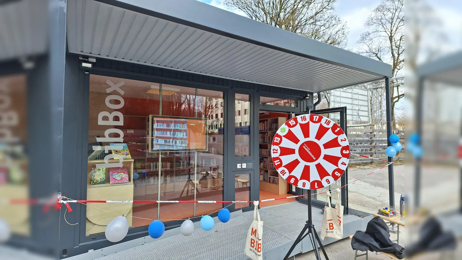 Barrierefreier Zugang und ein zentraler Standort machen den Lesespaß für Patienten der Klinik in Harlaching in Zukunft einfacher. (Foto: Münchner Stadtbibliothek)