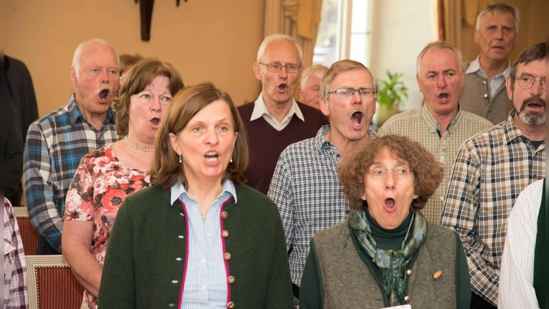 Eingeladen sind alle, die Freude am Singen haben. (Foto: Münchner Kreis für Volksmusik, Lied und Tanz e.V.)
