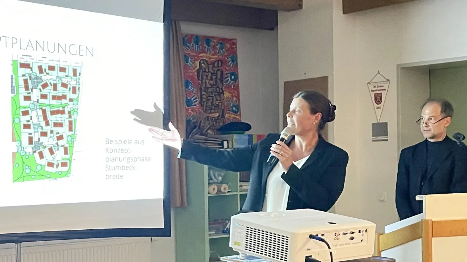 Bürgermeisterin Mindy Konwitschny wird beim Infoabend zum geplanten Baugebiet weitere Informationen bekanntgeben. (Foto: hw)