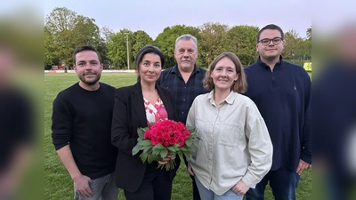 Der neue Vorstand des SPD Ortsvereins Taufkirchen mit Naciye Özsu (Zweite von links) ist gut aufgestellt und voller Tatendrang. (Foto: SPD Taufkirchen)