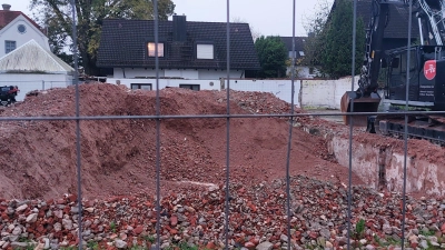 Bei der Insolvenz des Bauträgers bleibt im schlimmsten Fall ein unfertiges Bauprojekt – eine Bauruine, die nie bezogen werden kann.  (Symbolbild: bas)