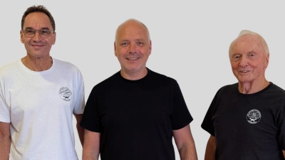Wechsel an der Spitze (v.l.): Abteilungsleiter Rolf Kissel, neuer stellv. Abteilungsleiter Uwe Wolff, ehem. stellv. Abteilungsleiter Heinz Nitsche (Foto: red)