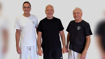 Heinz Nitsche (r.) gibt die Leitung der Ju-Jutsu/Karate-Abteilung des SCUG ab. (Foto: SCUG)