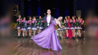 Mit der Show „Sweet’n Rock“ eroberten Bastian I. und Elisabeth I. die Herzen des Publikums im Sturm. (Foto: Kirnarra)