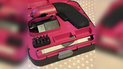 Beim Reparier-Café kann man kaputte Dinge von ehrenamtlichen Helfern reparieren lassen. (Foto: hw)