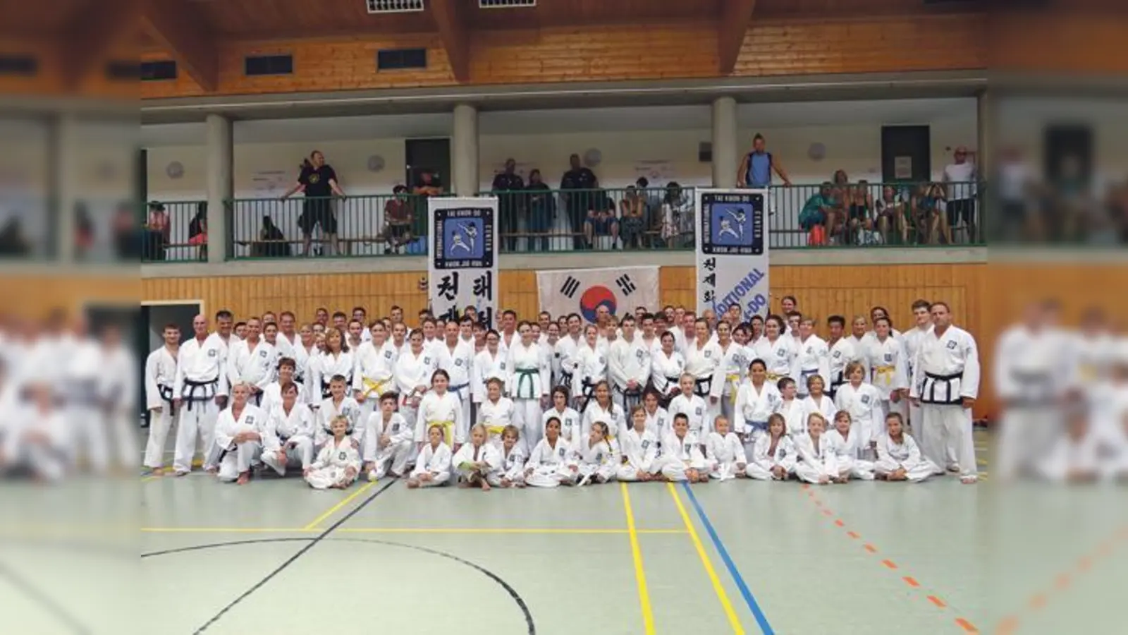 Zahlreiche Teilnehmer aus acht Schulen nahmen am vergangenen Wochenende an dem  Lehrgang in Berglern teil. 	 (Foto: Taekwondo Berglern)