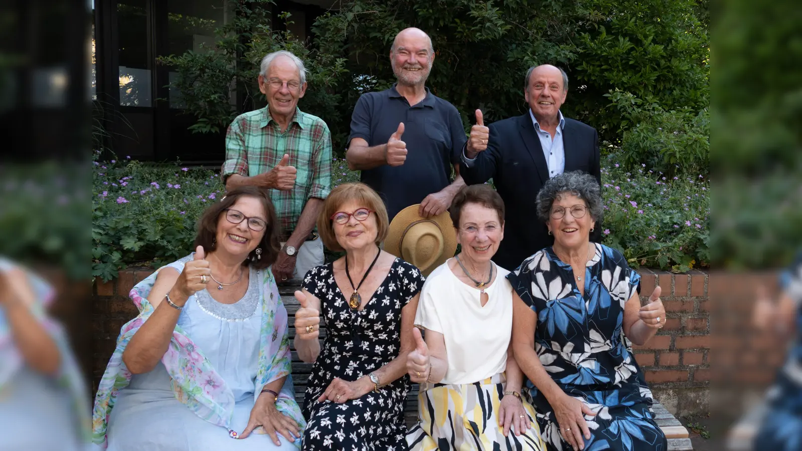 Der Seniorenbeirat mit (vorne von links) stellvertretender Vorsitzender Gertraud Gschwendtner, Ulrike Jung, Brigitta Voss, Barbara Weisser sowie (hinten von links) Hans Herde, Schriftführer Sebastian Fuchsberger und Vorsitzendem Sevin Ulukut. (Foto: Sevin Ulukut)