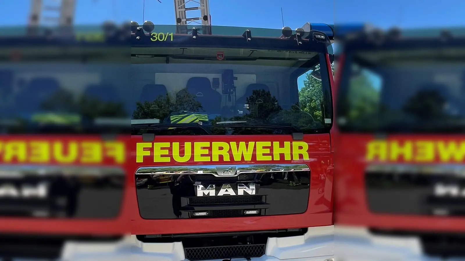 Die Feuerwehr hatte alle Hände voll zu tun, um einen Dentallaborbrand in Harlaching zu löschen. (Foto: hw)