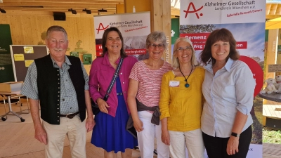 Die ALGM auf der Landesgartenschau: Dieter Senninger, Claudia Köhler, Ruth Michels, Vorsitzende Katja Grebe und Ramona Eidner-Bobrowski (v.l.). (Foto: ALGM)
