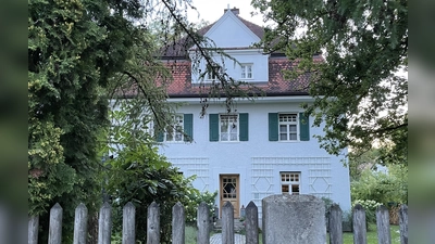 Das Haus haben die Besitzer nach historischen Vorlagen renoviert. (Foto: pst)