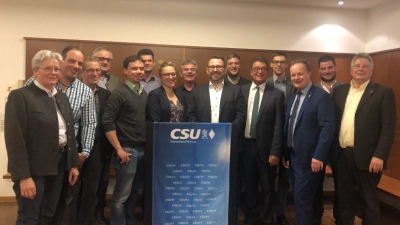 Zukunftsfähig aufgestellt: der neue Vorstand des CSU-Ortsvereins Pliening. (Foto: Partei)
