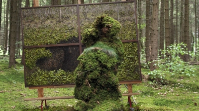 Ungewöhnliche Naturobjekte zeigt Oliver Westerbarkey in der Gemäldegalerie. Am 28. Juni gibt es einen Führung durch die Ausstellung „Löcher und andere Fallen”, die er zusammen mit Judith Egger durchführt.  (Foto: Oliver Westerbarkey)