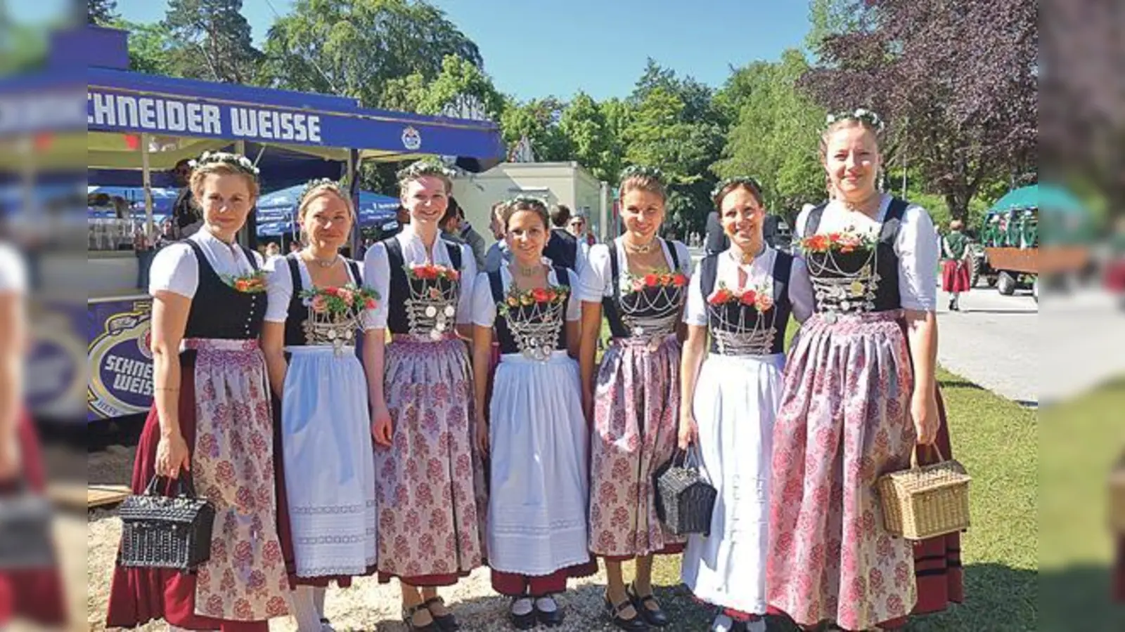 Die Damen des Trachtenvereins Baierbrunn freuen sich auf viele Besucher beim Loisachgaufest.	 (Foto: hw)