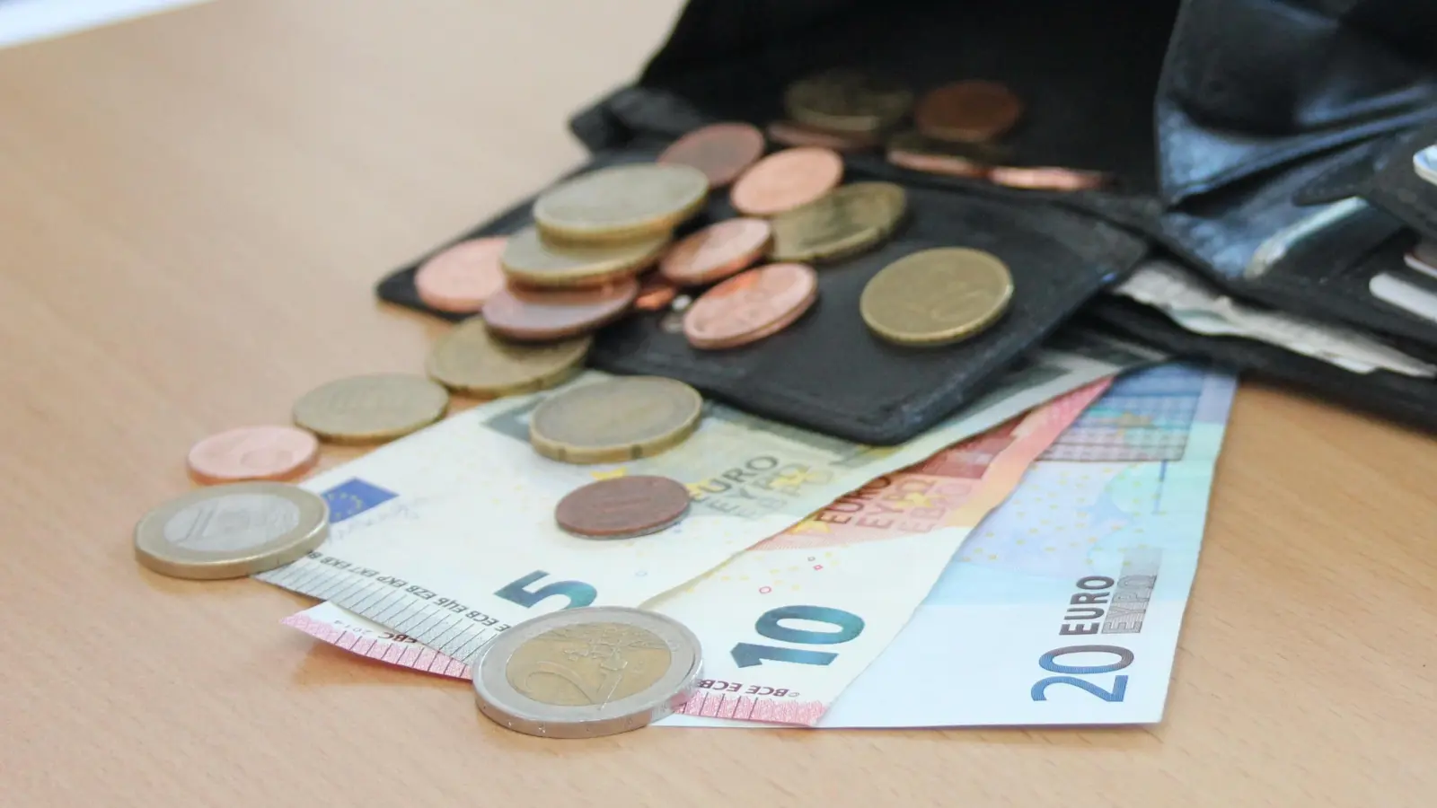 Etliches ändert sich im neuen Jahr. Manches wird teuerer. (Foto: cr)