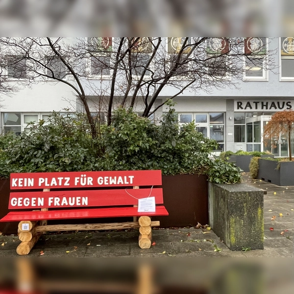 Wie Frauen sich gegen Gewalt wehren können, lernen sie bei einem Kurs der Fitnesslöwen. (Foto: pst)