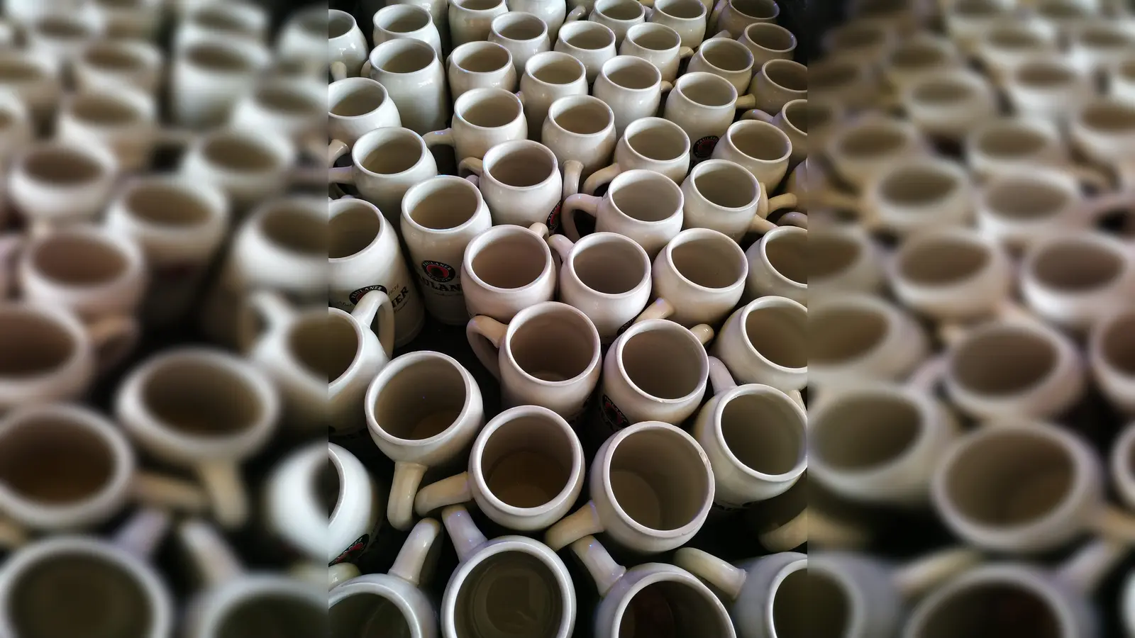 Wie man auch ohne Alkohol ein zufriedenes Leben führen kann, zeigen die Anonymen Alkoholiker Betroffenen.  (Foto: sd)