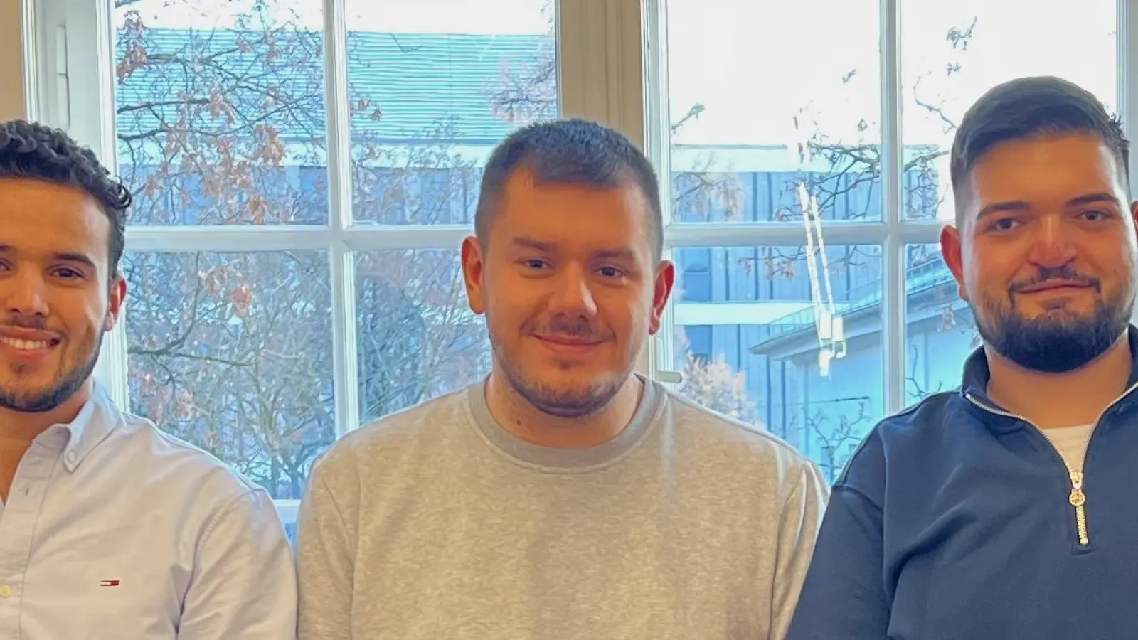 Fatih Sungur, Mohamed Khalil, Doğukan Karakaya, Attilla Simsek und Marwa El Batal (von links): „Wir möchten auch Eltern ermutigen, ihre Kinder zu unterstützen, selbst wenn sie das Bildungssystem nicht gut kennen.”