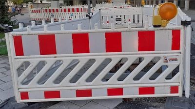 Durch den Ausbau des Fernwärmenetzes kommt es zu Behinderungen in der Schwindstraße. (Symbolbild: mha)