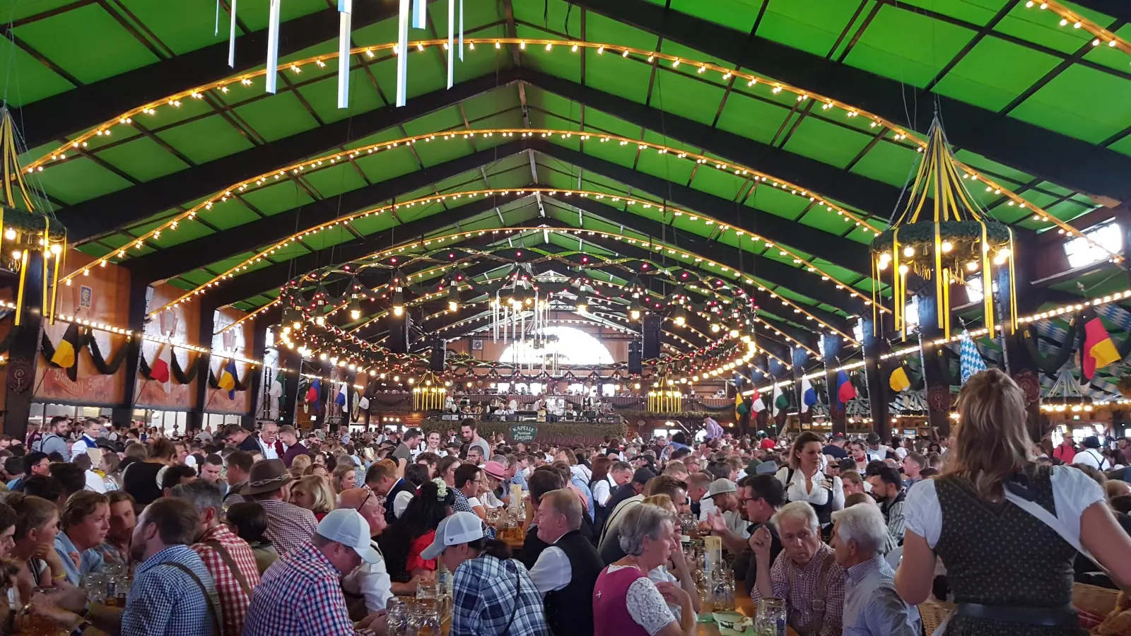 Das Wiesnpaket hat neben einer Platzreservierung im Festzelt noch allerhand mehr zu bieten. (Foto: std)
