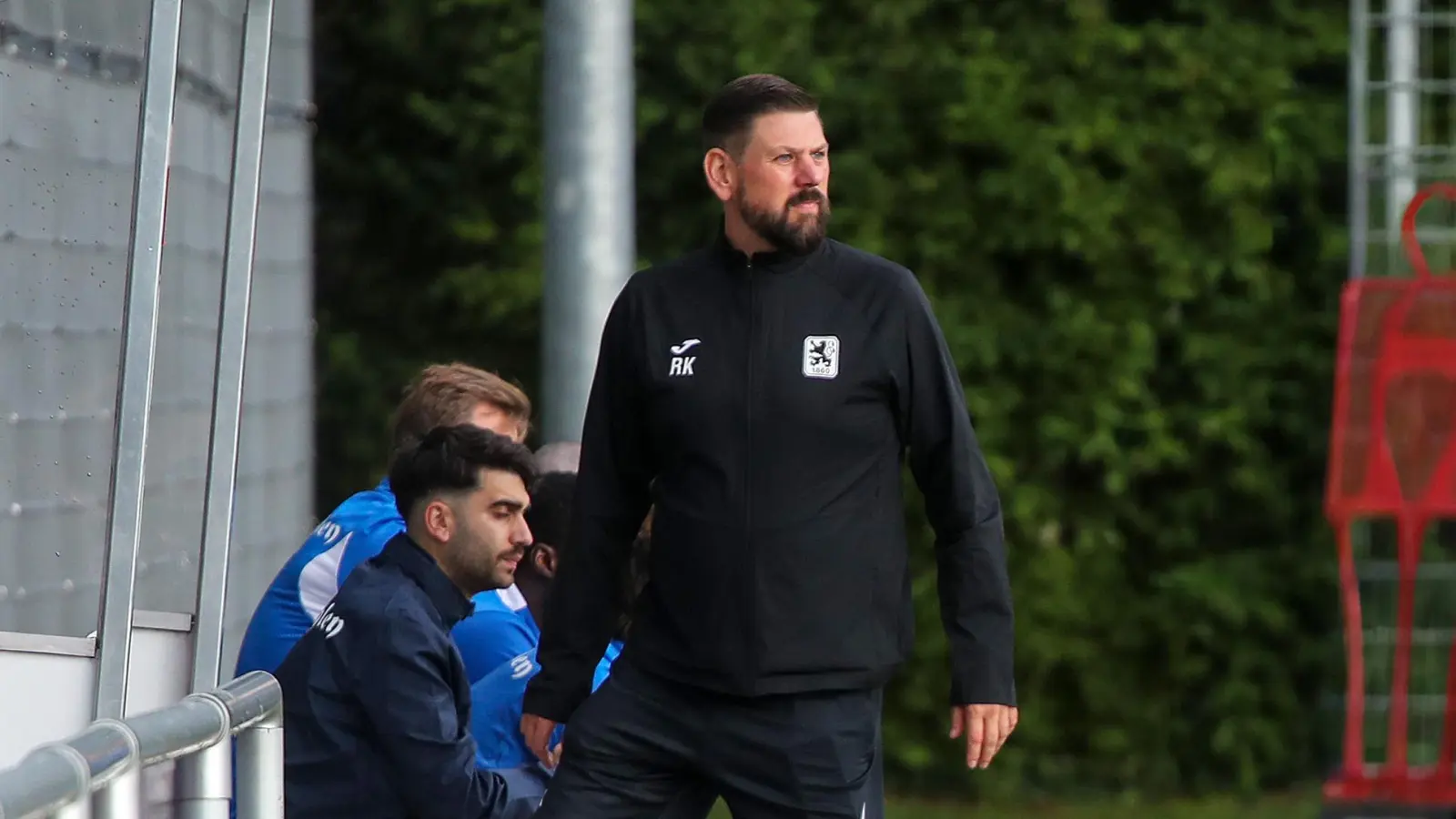 Trainer bei den Amateur-Löwen: Roberto Kuri.  (Foto: Anne Wild)