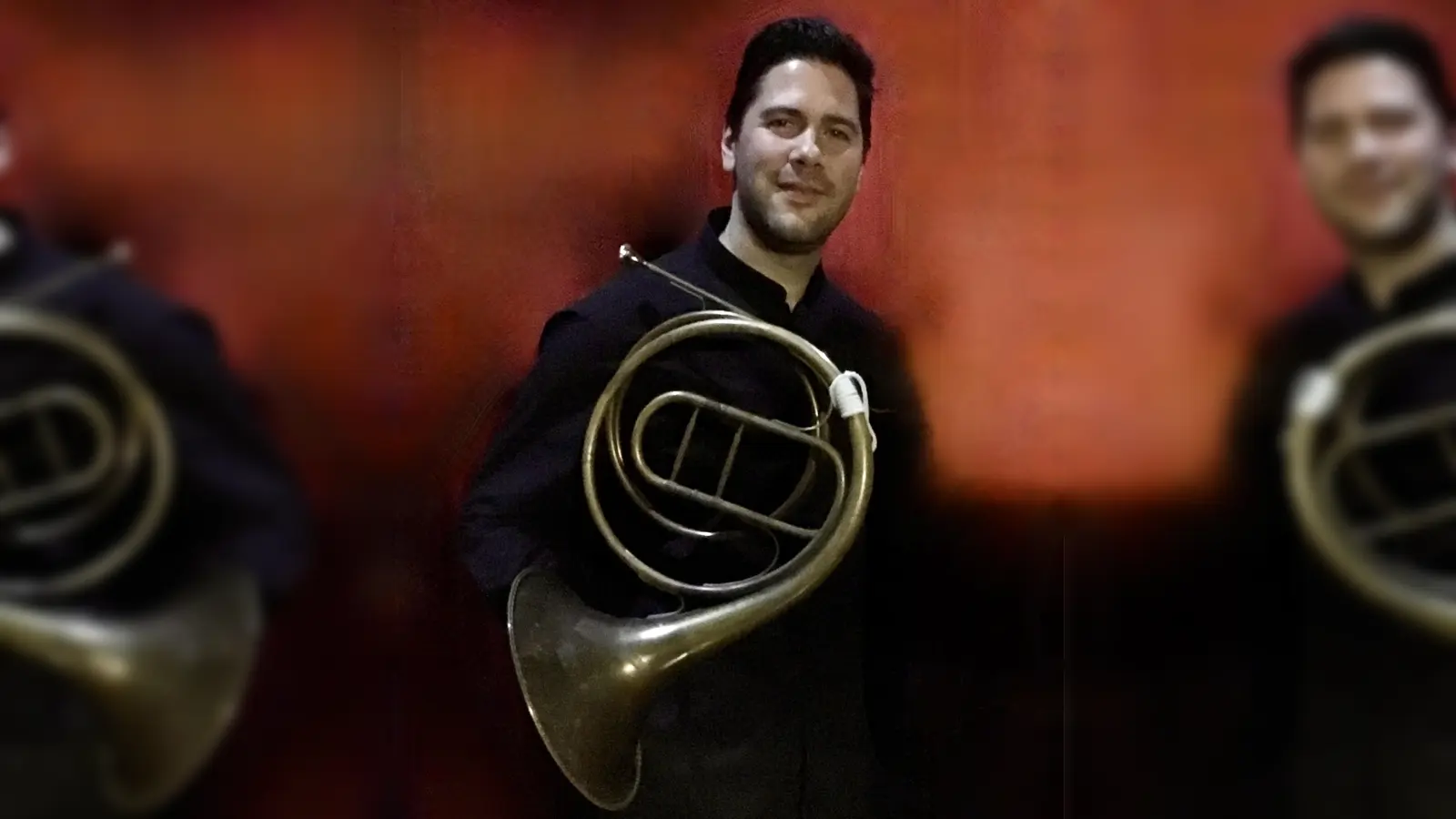 Aleksandar Crnojevic spielt das Hornkonzert von Rosetti auf dem Naturhorn. (Foto: Crnojevic)