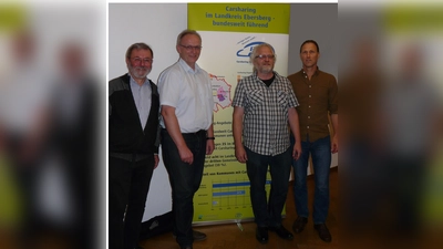 Klaus Breindl, Aßlings Bürgermeister Hans Fent, Ingo Kwisinski, und Konrad Eibl (v. li.). (Foto: VA)