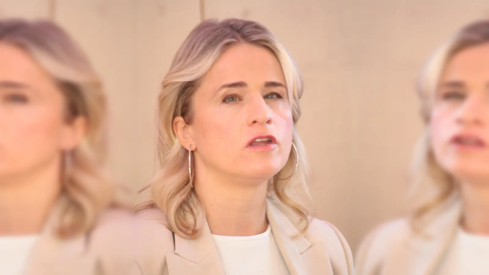 Verena Bentele, Präsidentin des VdK Deutschland und Landesvorsitzende des VdK Bayern, hält beim „Sozialpolitischen Nachmittag“ des VdK auf dem Haderner Dorffest die Festrede. (Foto: job)