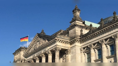 MdB Wolfgang Stefinger macht's möglich ein Freiwilliges Soziales Jahr im Bundestag zu absolvieren. (Foto: Büro Stefinger)