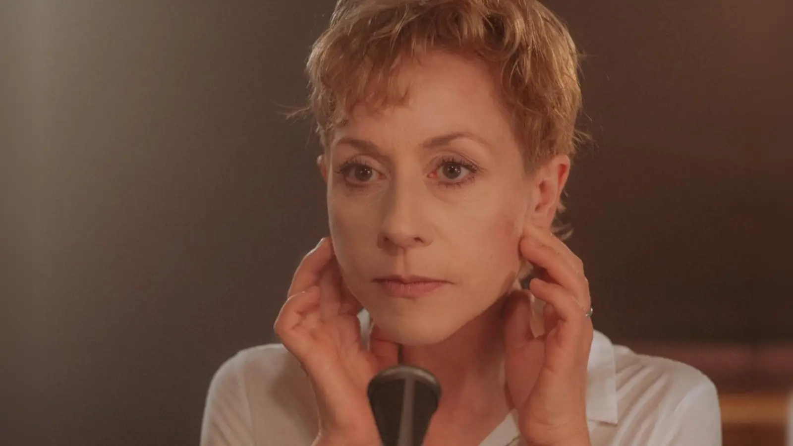 Die Sängerin Anna Veit lädt zum offenen Singkreis ein. (Foto: Uli Neumann-Cosel)