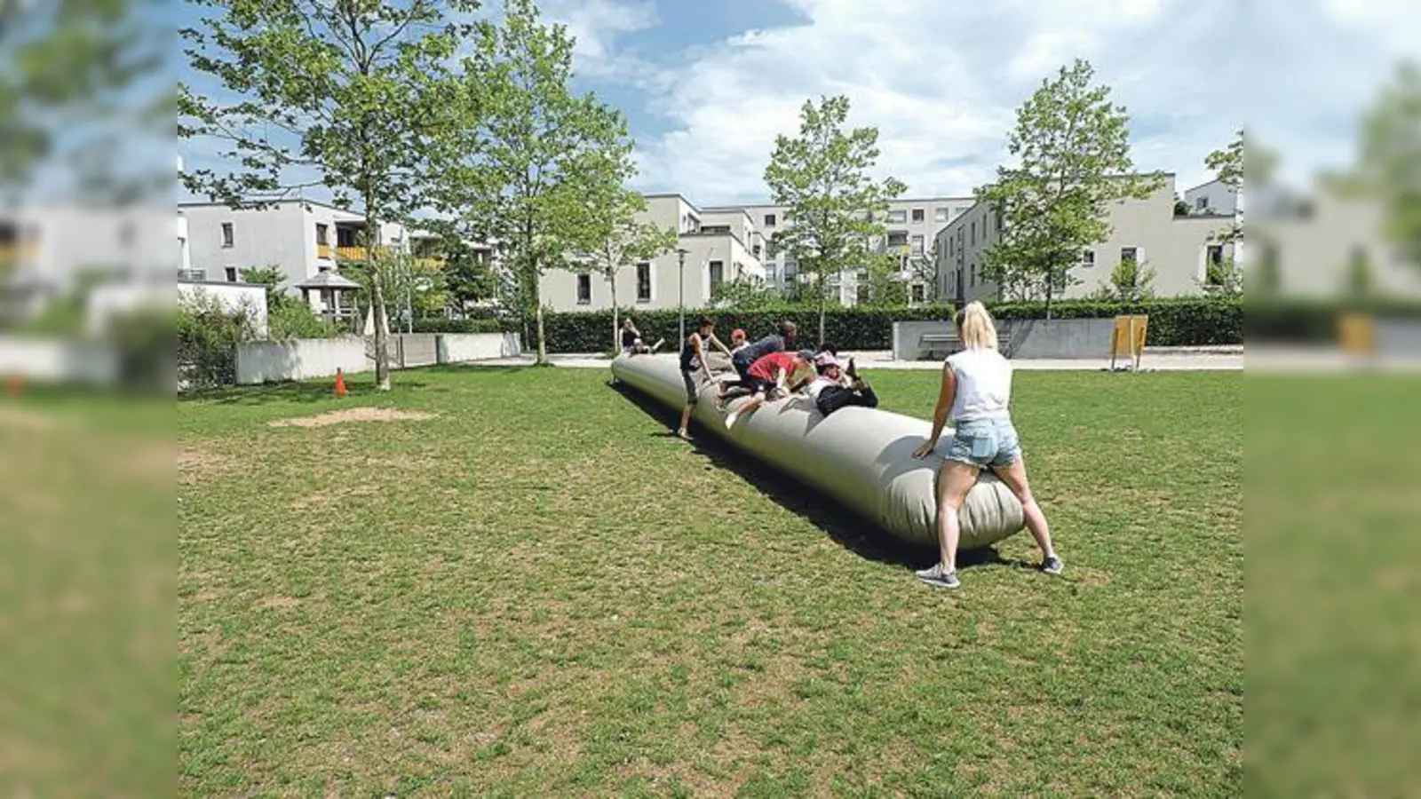 Der ECHO-Spielbus hat wieder jede Menge Spielspaß für alle Altersgruppen an Board.	 (Foto: Va)