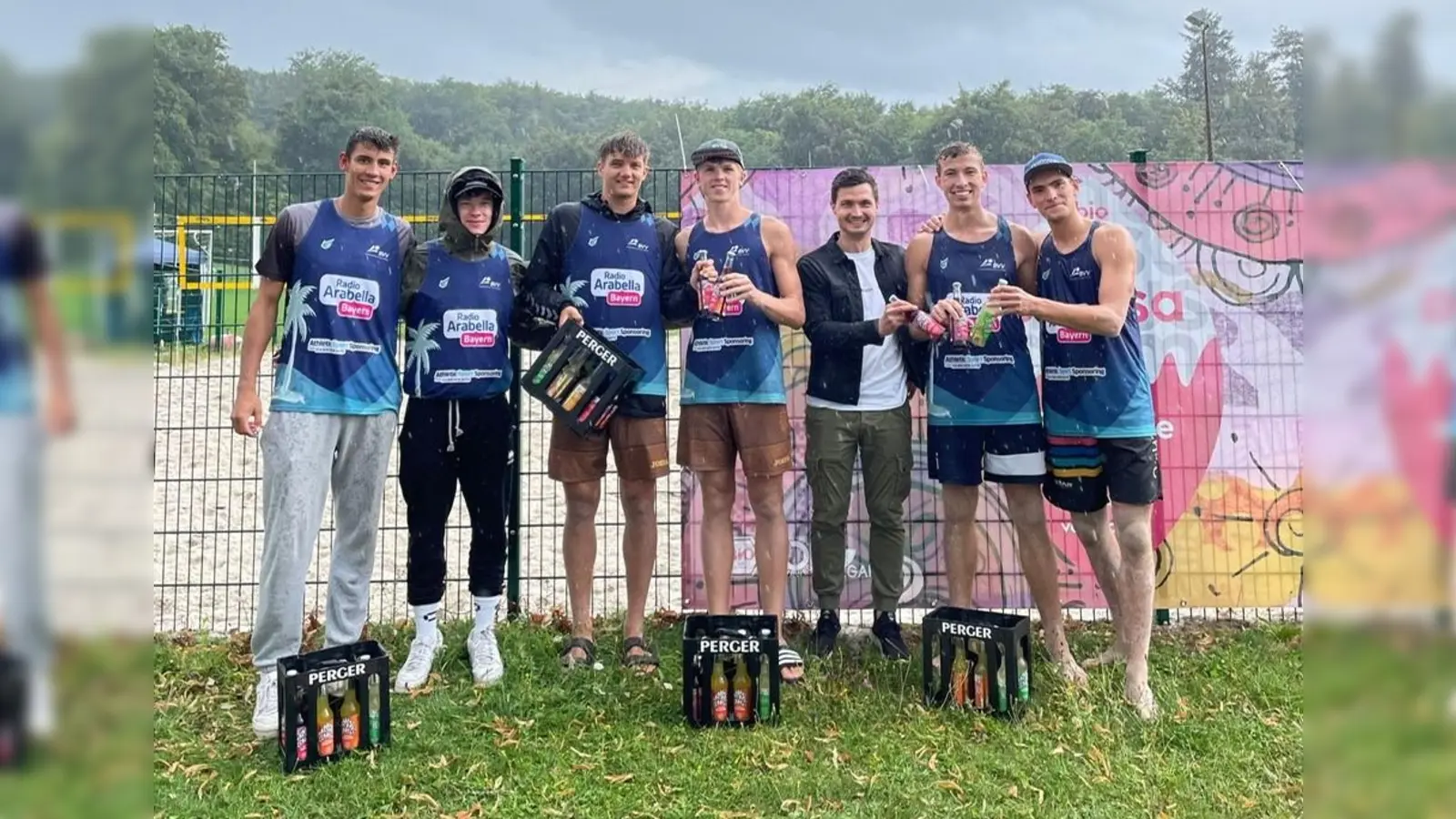 Erfolgreiche Jungs: das Siegerfoto der Herren (Foto: Verein)