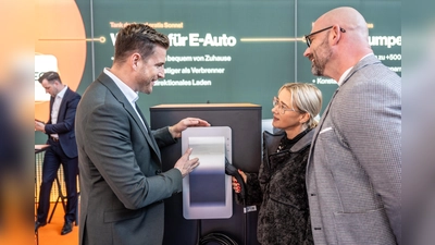 Auf der Heim &amp; Handwerk findet man einfach alles, auch Beratung zu ganzheitlichen Energiekonzepten. (Foto: Thomas Plettenberg)