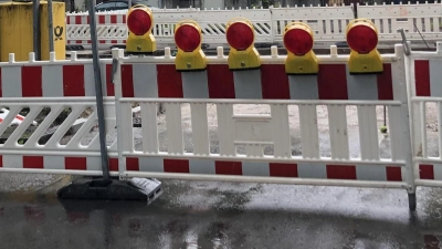 Wegen Asphaltierungsarbeiten ist in Putzbrunn demnächst eine Vollsperrung nötig. (Symbolbild: hw)