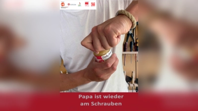Die Ausstellung „Papa macht das schon” ist im Familienzentrum zu sehen. (Foto: Sarah-Charlott Bezziche (Gestaltung), Caspar-David-Friedrich Institut Uni Greifswald  )