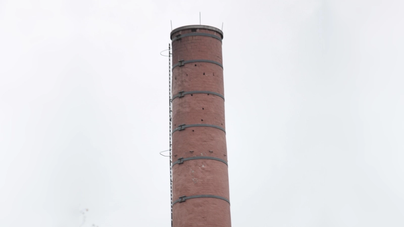Die Sollner sorgen sich angesichts der Kunststoffproduktion um die Luftqualität im Viertel. Die Behörden geben nach Messungen Entwarnung. (Foto: job)