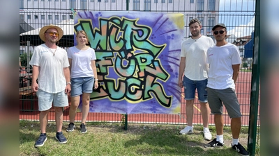 V.l.: Patrick, Fissel, Kira Bliem, Stefan Marx und Simon Braun stehen als Ansprechpartner für alle Anliegen der Jugendlichen in Gilching bereit. (Foto: pst)