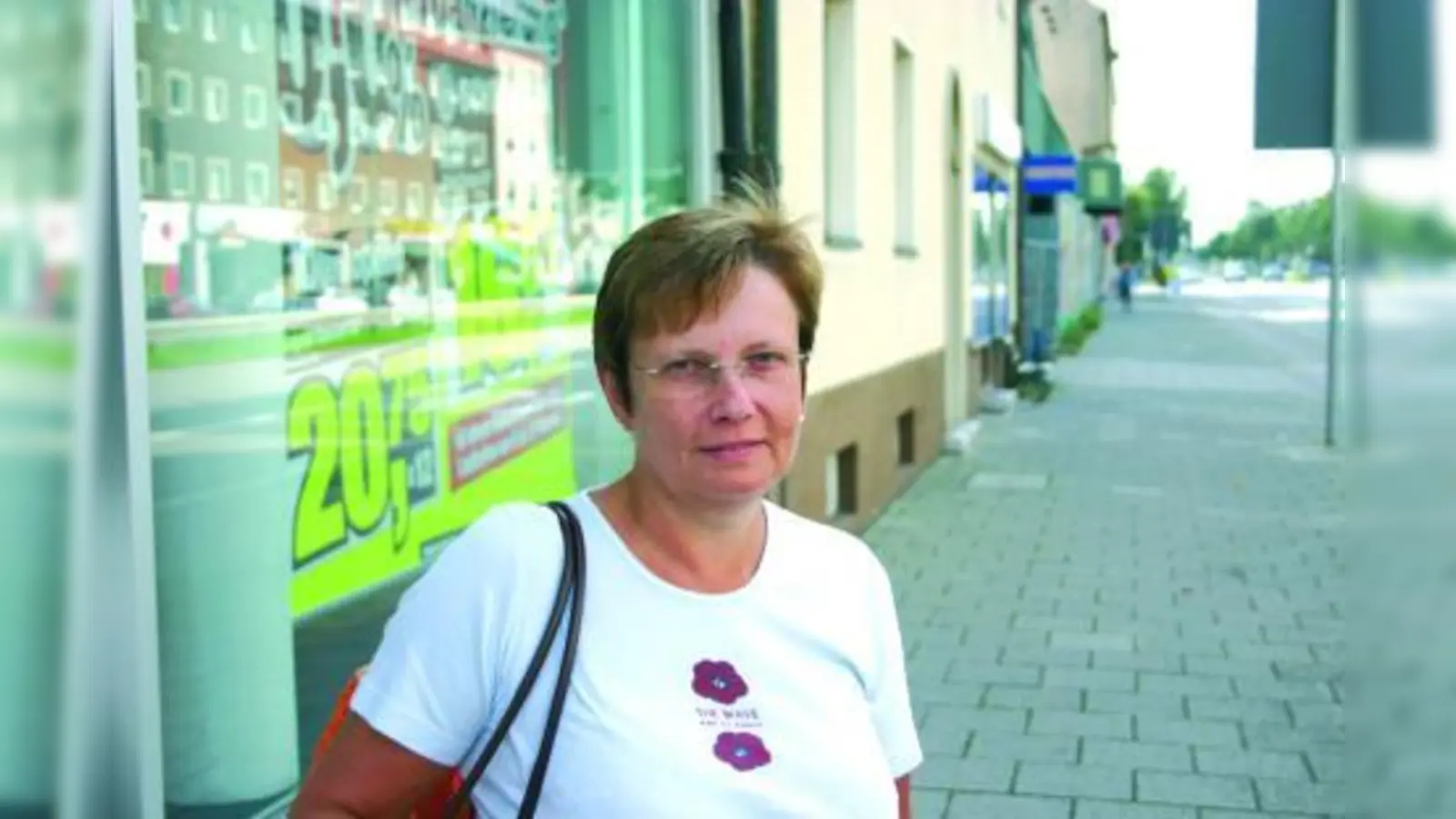 &lt;b&gt;Angelika Schmid, Laim&lt;/b&gt;<br>Man sollte die Atomkraftwerke langsam, aber sicher abschalten. Für die größere Sicherheit bin ich durchaus bereit, mehr für Strom zu bezahlen. (Foto: vn)