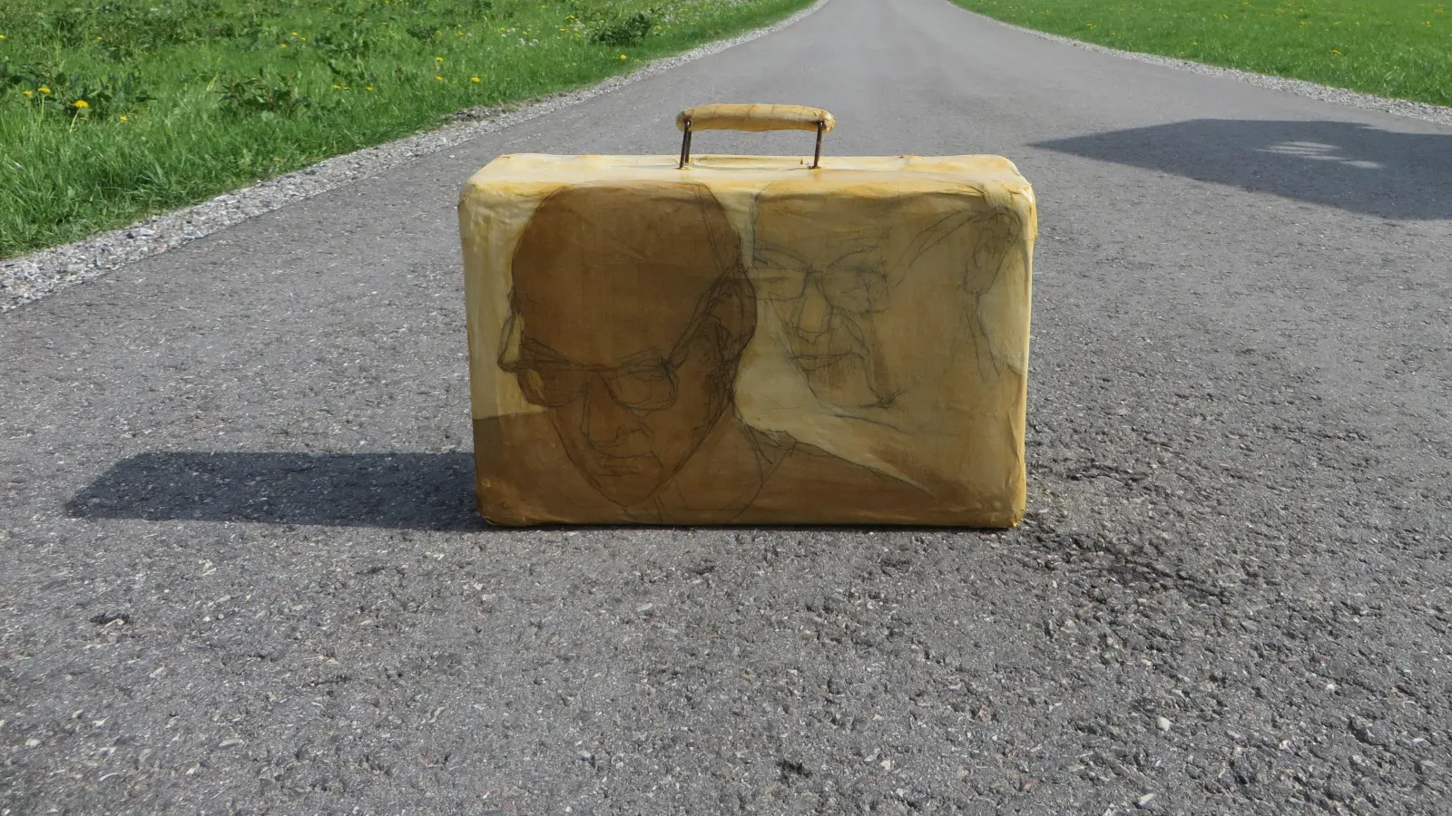 Die Ausstellung zeigt Menschen, deren Lebensumstände es verlangten, dass sie sich auf den Weg machten.  (Foto: Siglinde Berndt)