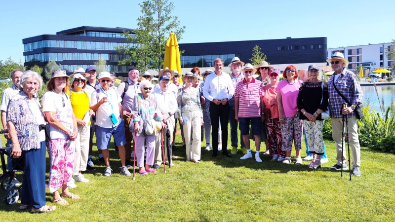 Einen schönen sonnigen Tag hatte sich die Senioren-Union für ihre Fahrt zur LGA ausgesucht. Man genoss die Rundwanderung, erfreute sich an den Themengärten und stärkte sich mit einer Brotzeit.  (F.:  Peter Kellner/ Senioren-Union USH)