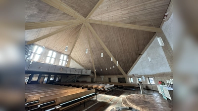 Im Januar 2024 wurde Kirchenschließung der Emmauskirche angeordnet. Die Dachkonstruktion ist in die Jahre gekommen und wurde als unsicher eingestuft. (Foto: Emmaus-Gemeinde)