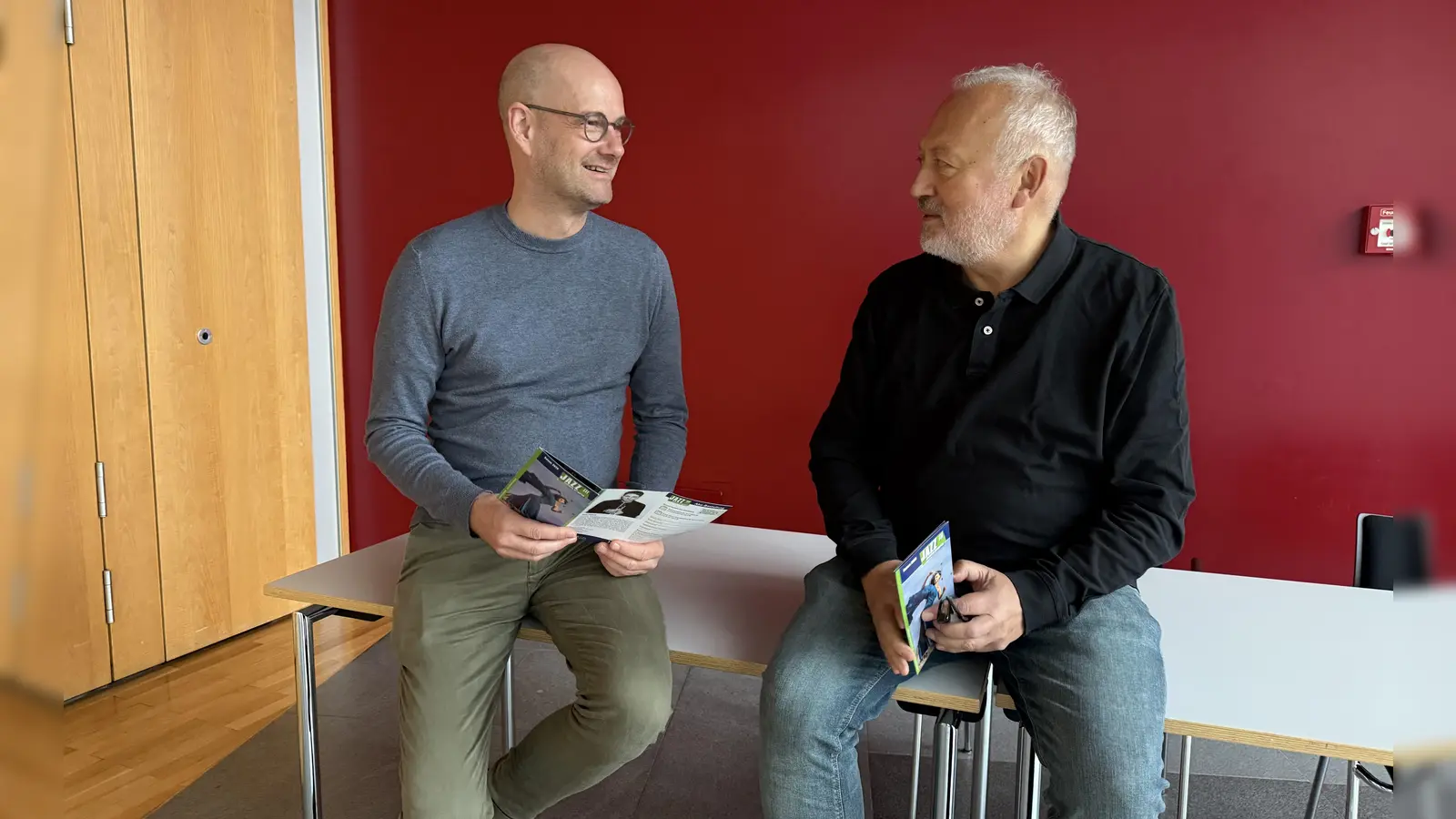 Sven Faller und Hans-Jürgen Schaal freuen sich auf das neue Jazz-Programm. (Foto: pst)