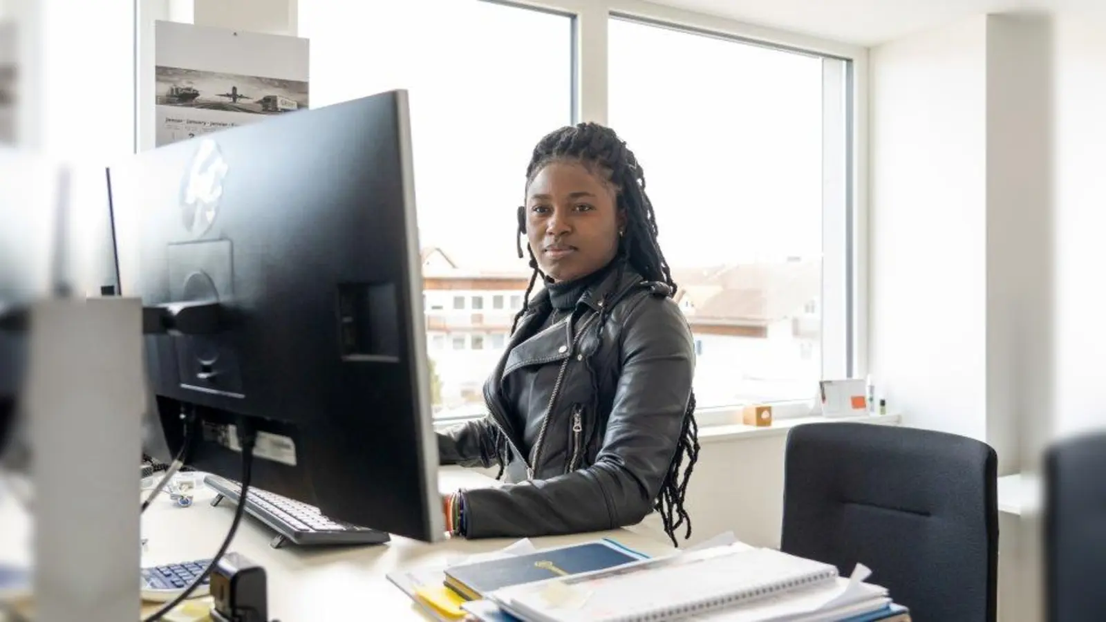 Hat die dreijährige Ausbildung zur Groß- und Außenhandelskauffrau bei Schiessl absolviert und ist mittlerweile fest angestellt: Ayele Gbossou-Apenoubou. (Foto: Schiessl-Gruppe)