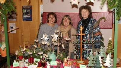 Beim Adventsmarkt in St. Stephan gibt es eine reichhaltige Auswahl zu entdecken. (Foto: Robert Bernhard)