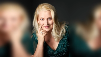 Maria Czeiler singt und erzählt. (Foto: Francesco Rizzato)