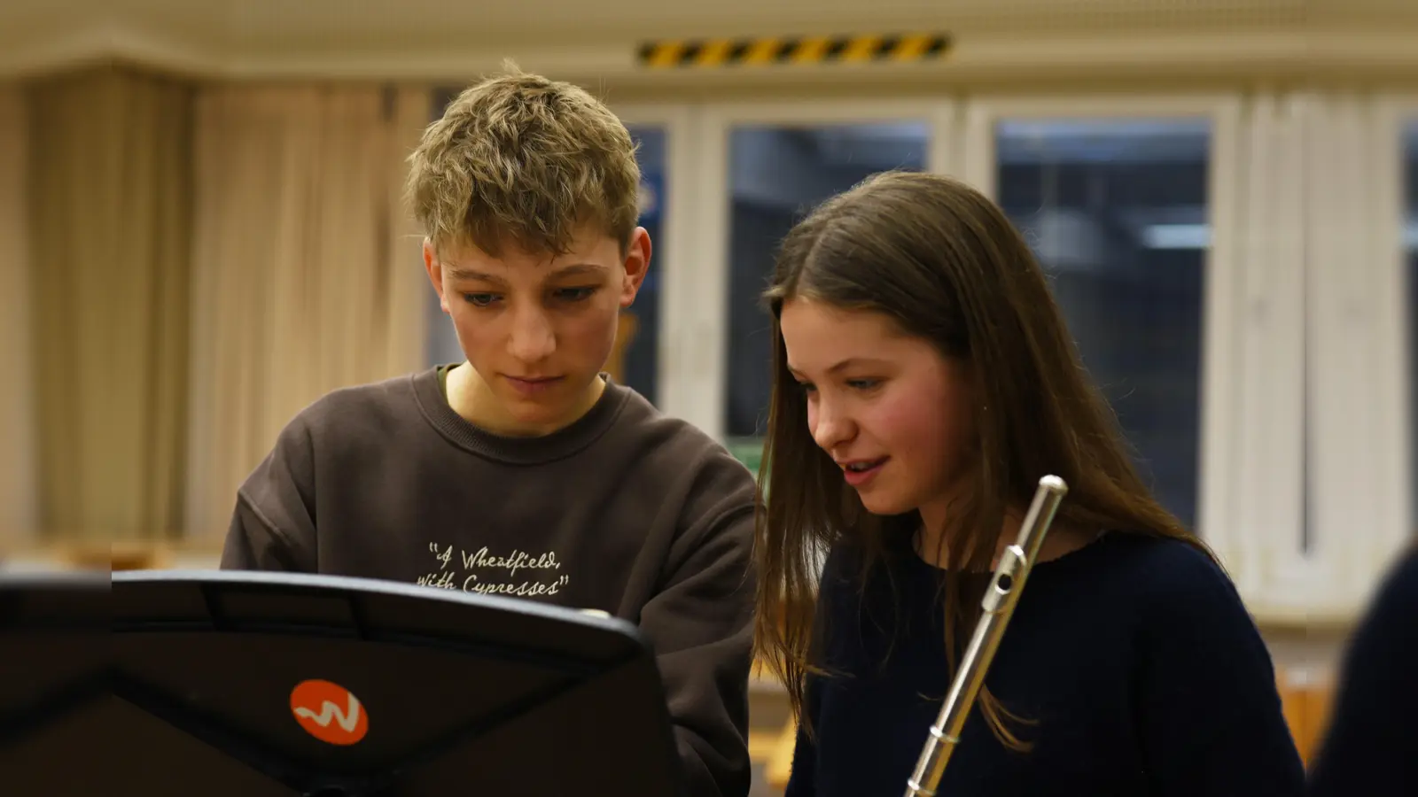 Sophia Vigano und Tim Fehse beim Musizieren. (Foto: Stadt Starnberg)